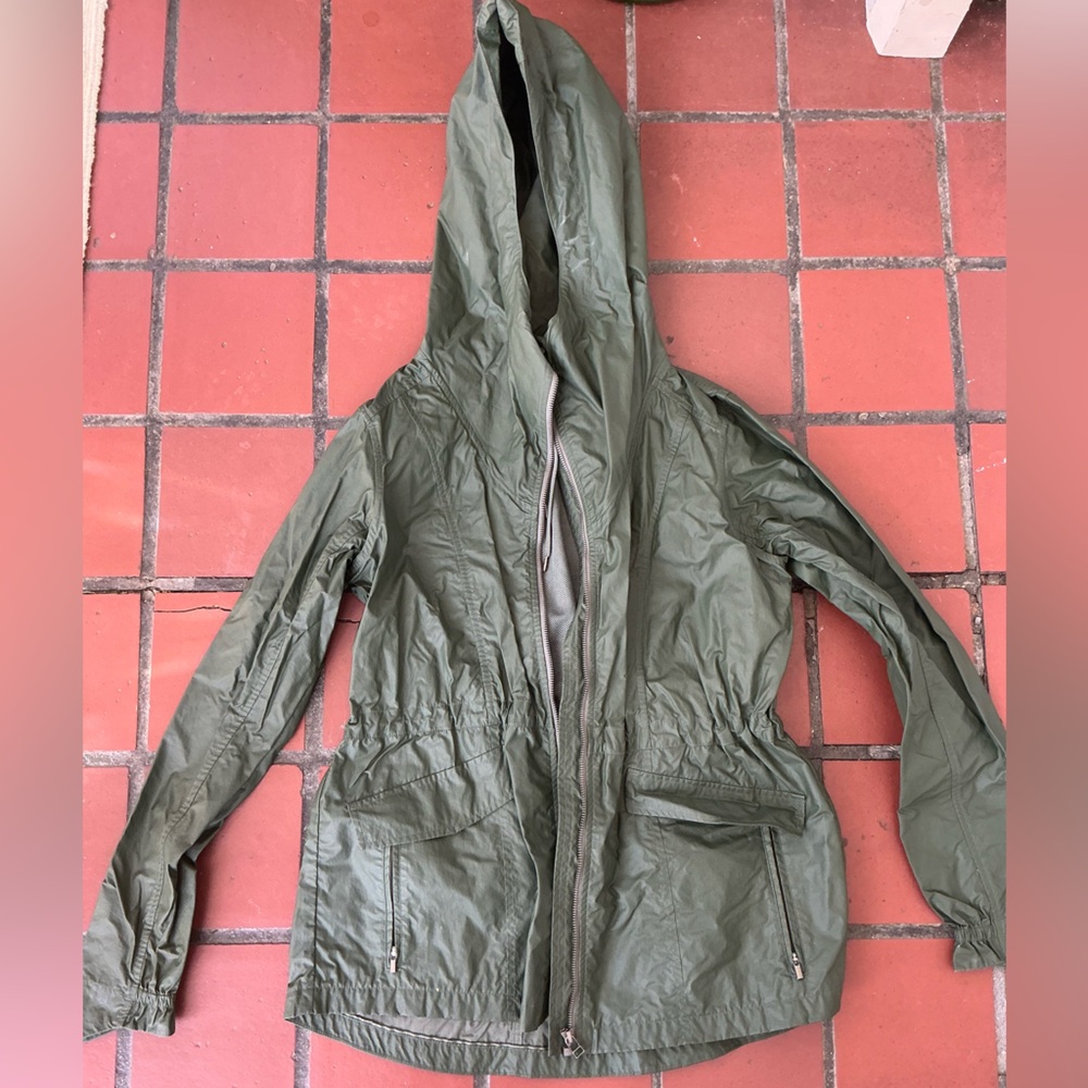 Athleta Olive Green Lightweight Jacket